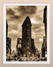 Load image into Gallery viewer, 0181 Rush Hour In FlatIron