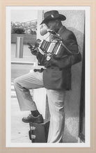 Load image into Gallery viewer, 0121 Old Fashioned Photographer