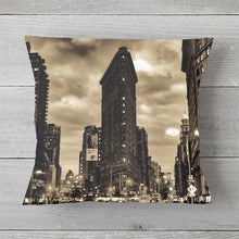 Load image into Gallery viewer, 0181 Rush Hour In FlatIron