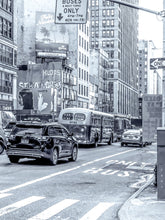 Load image into Gallery viewer, 0191 Vintage Bus